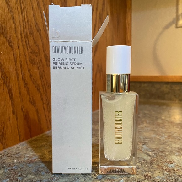 SOLD 🎁 Beautycounter Glow First Priming Serum NWT - Picture 1 of 9